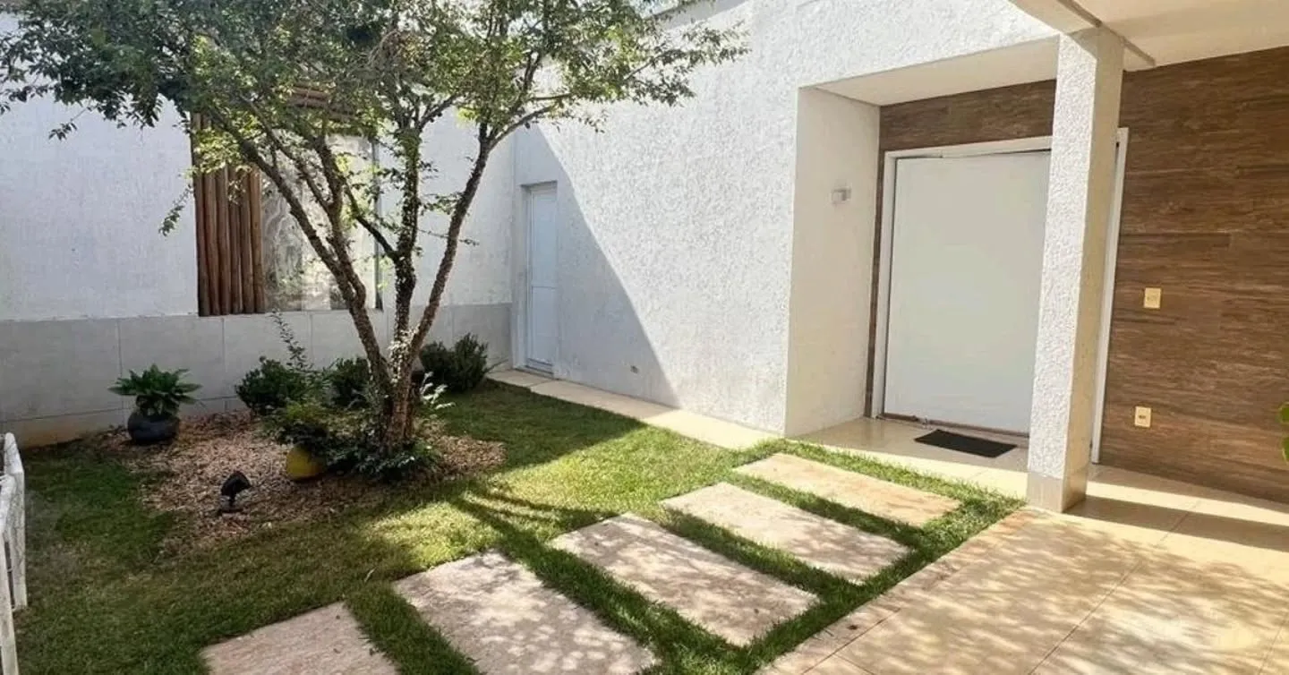 Imagem Magnifica Casa De 4/4 Sendo 3 Suites No Parque Acalanto