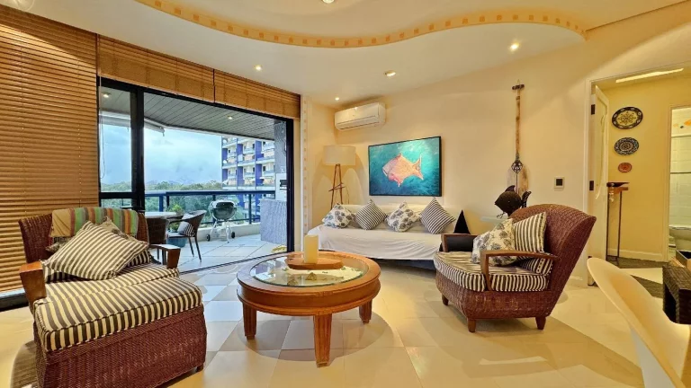 Imagem Apartamento à venda Riviera módulo 6 andar alto com quadra de tênis.