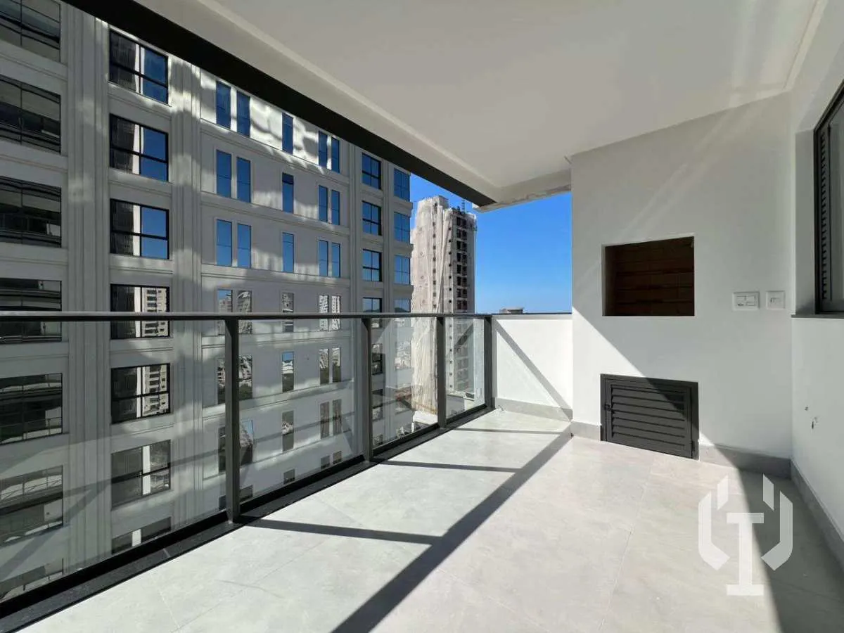Imagem Apartamento Novo Quadra Mar com Lazer Completo em Meia Praia