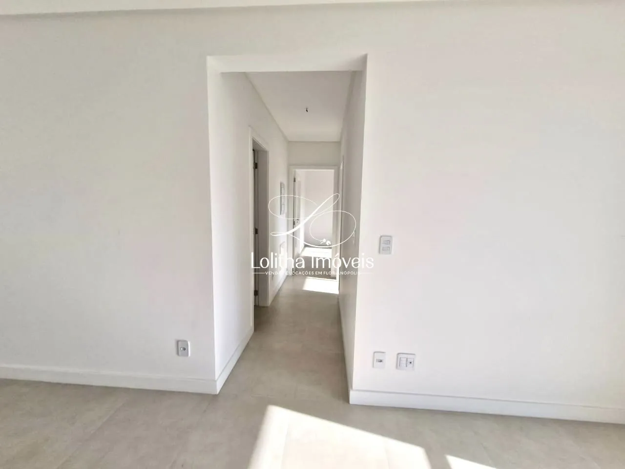 Imagem APARTAMENTO NOVO À VENDA COM CHURRASQUEIRA E VISTA PANORÂMICA EM CAPOEIRAS - FLORIANÓPOLIS/SC