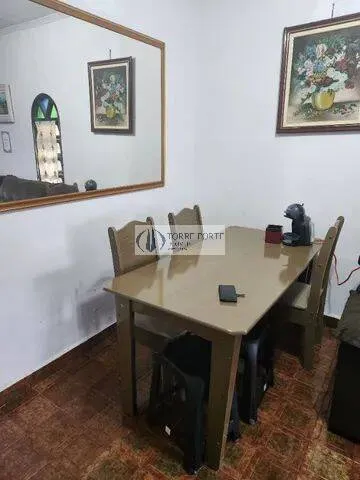 Imagem Casa com 2 suites 3 dormitorios 2 vagas na Aviação Praia Grande .