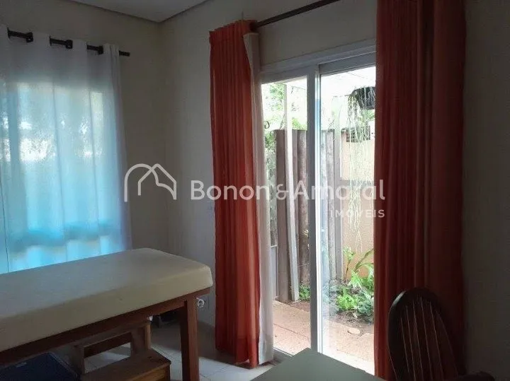 Imagem Casa de Condomínio com 250 m² e 4 Quartos