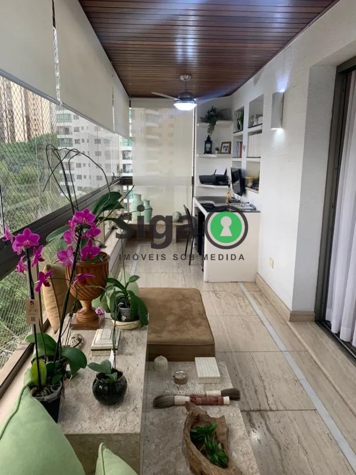 Imagem VENDE no Morumbi, na Vila Suzana, Apartamento de 3 suítes, 3 Vagas e Depósito