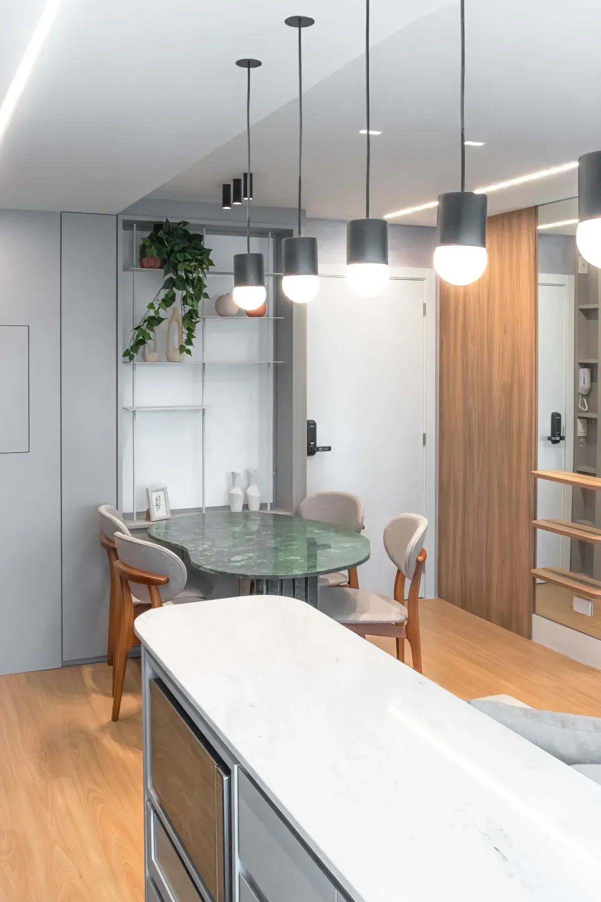 Imagem Apartamento com 2 Quartos à Venda, 56 m² em Juvevê - Curitiba