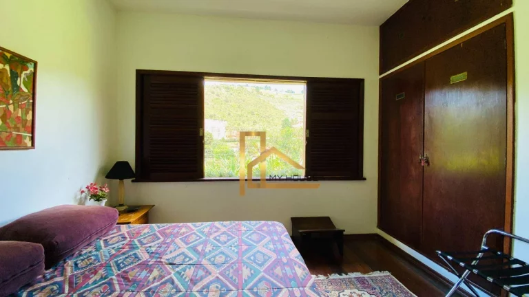 Imagem Casa linear com 3 dormitórios 2 suítes à venda, 284 m² Com lazer privativo - Albuquerque - Teresópolis/RJ