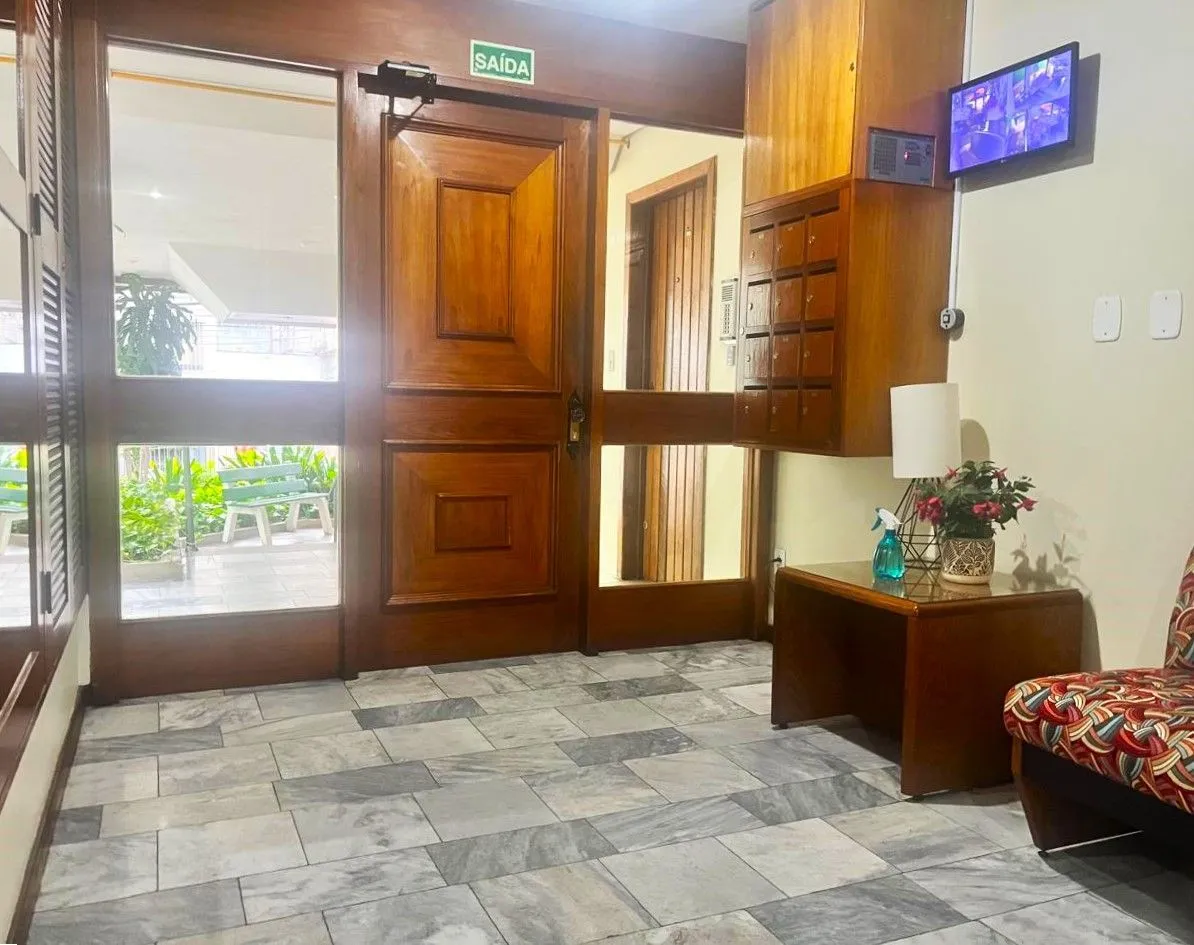 Imagem OPORTUNIDADE ÚNICA NO BOM FIM: APARTAMENTO 2 DORMITÓRIOS COM VAGA E ELEVADOR