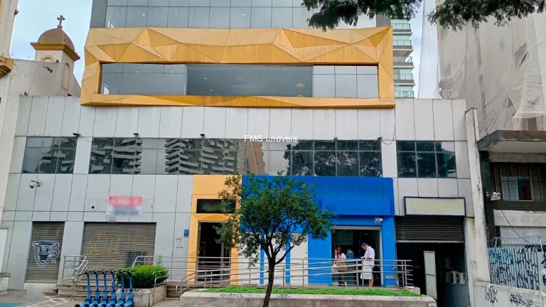 Imagem Loja Comercial de Alto Padrão no Paraíso: 6 Banheiros, 4 Vagas e 455 m² em São Paulo-SP