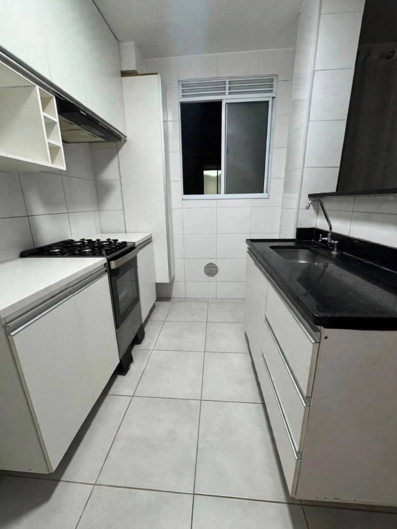 Imagem Apartamento semi mobiliado - Condomínio Chapada dos Pinhais