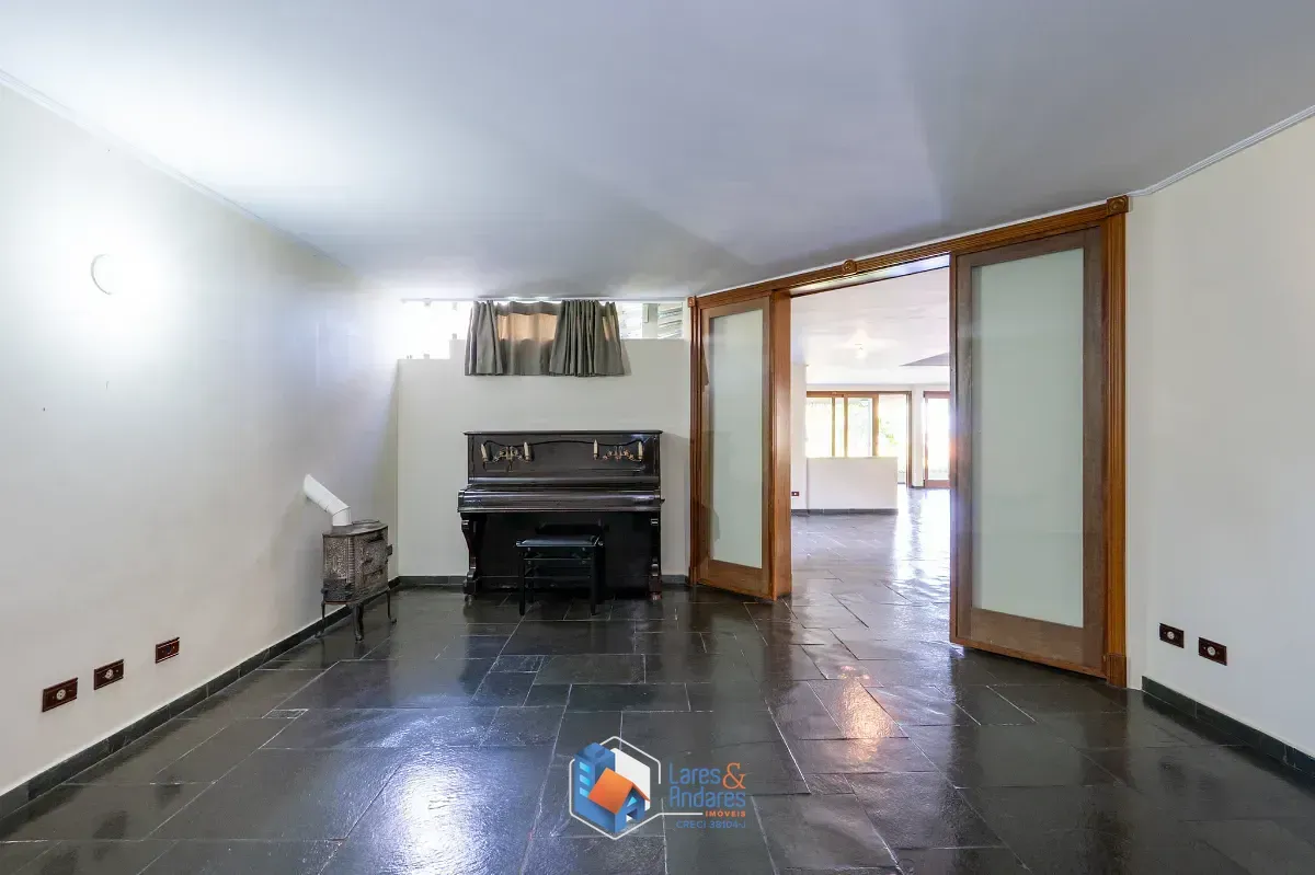 Imagem Casa para venda em Jardim Leonor com 5 quartos, sendo 3 suítes, 352m²