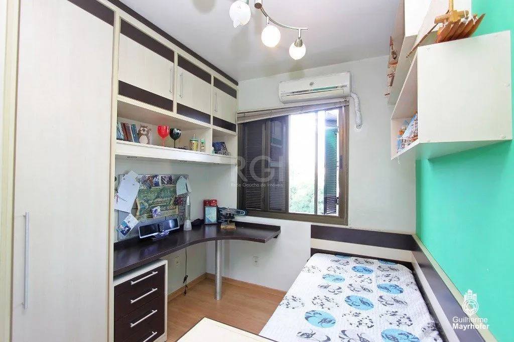 Imagem Cobertura para Venda - 350m², 3 dormitórios, sendo 1 suites, 2 vagas - Teresópolis