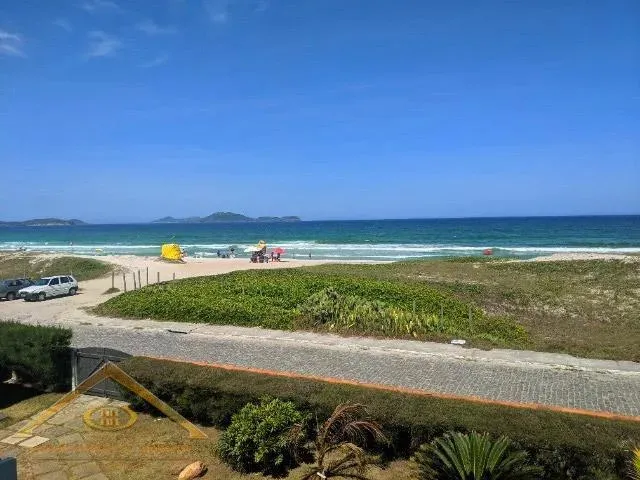 Imagem Casa em Condomínio para Venda em Cabo Frio / RJ no bairro Praia do Foguete