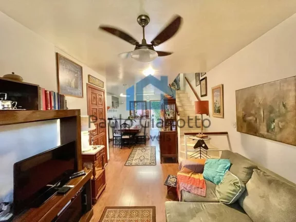 Imagem Casa à Venda em Condomínio na Região da Granja Viana