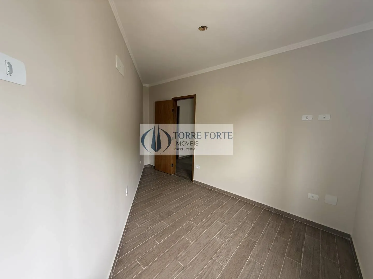 Imagem Lindo Sobrado com 3 Dormitórios, 1 Suíte e 2 Vagas na Vila Prudente