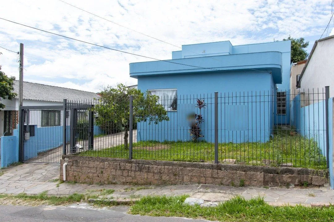 Imagem Casa, 5 dormitórios, sendo 1 suíte, 312m² privativos, 8 vagas - Bairro Vila Nova