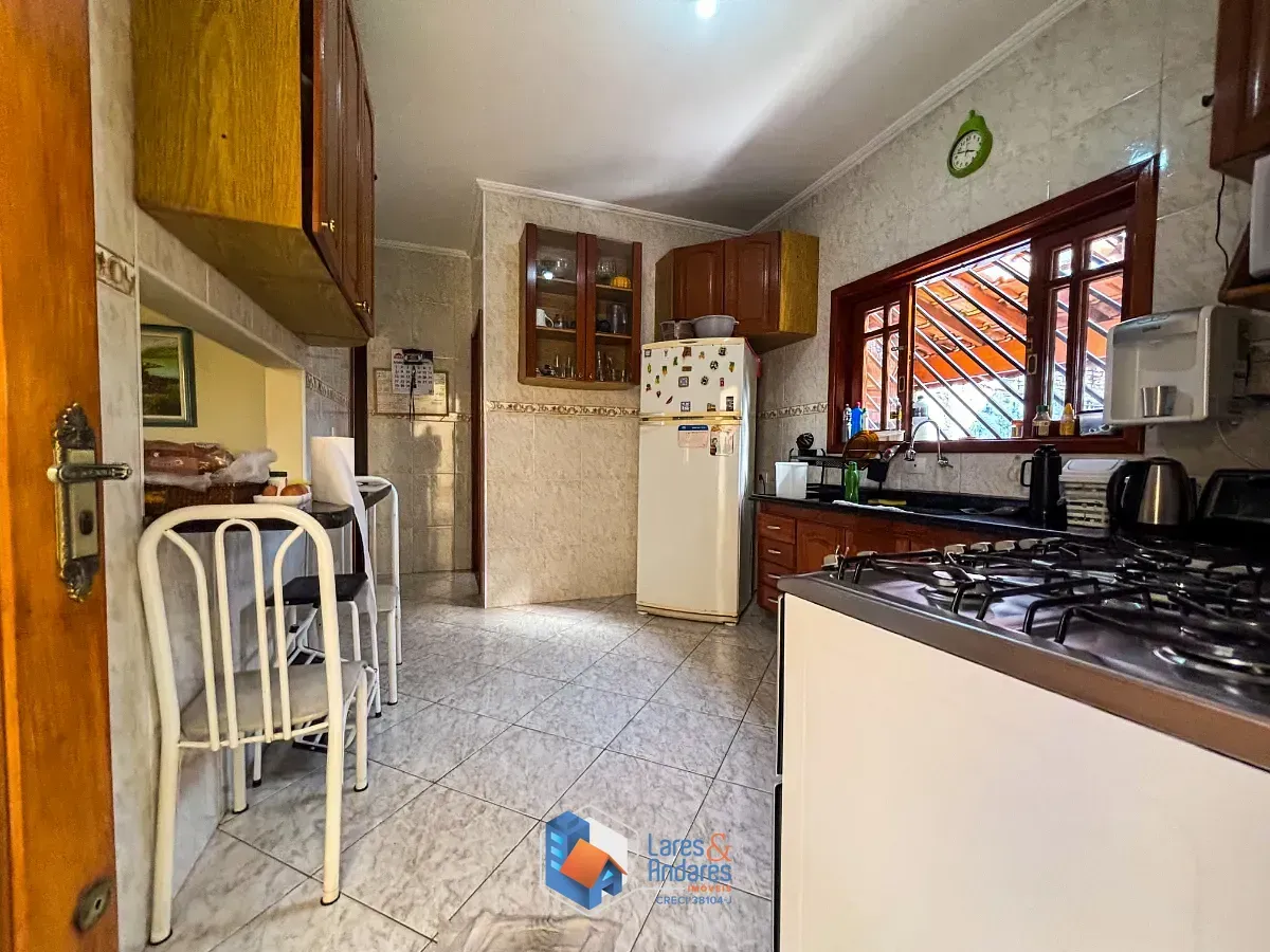 Imagem Casa para venda em Jardim Jua com 3 quartos, sendo 1 suíte, 358m²