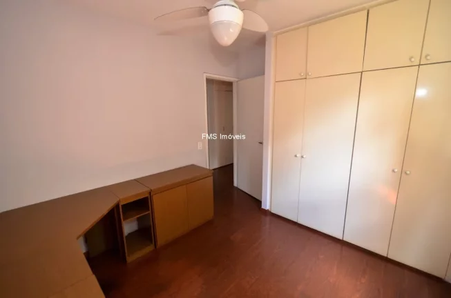 Imagem Imperdível apartamento à venda em Moema, São Paulo-SP: 3 quartos, 1 suíte, 2 banheiros, 1 vaga de garagem e 95m² de luxo!
