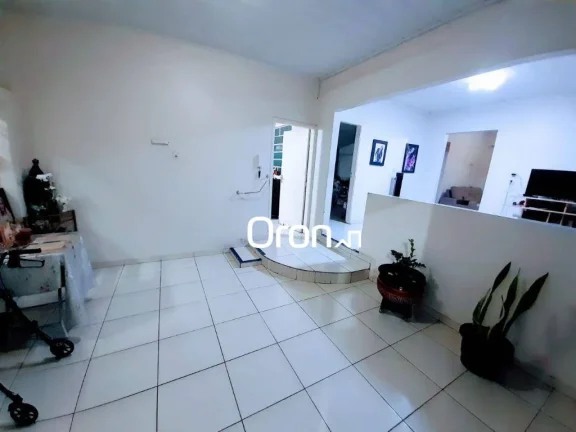 Imagem Casa à venda, 206 m² por R$ 540.000,00 - Setor Criméia Leste - Goiânia/GO