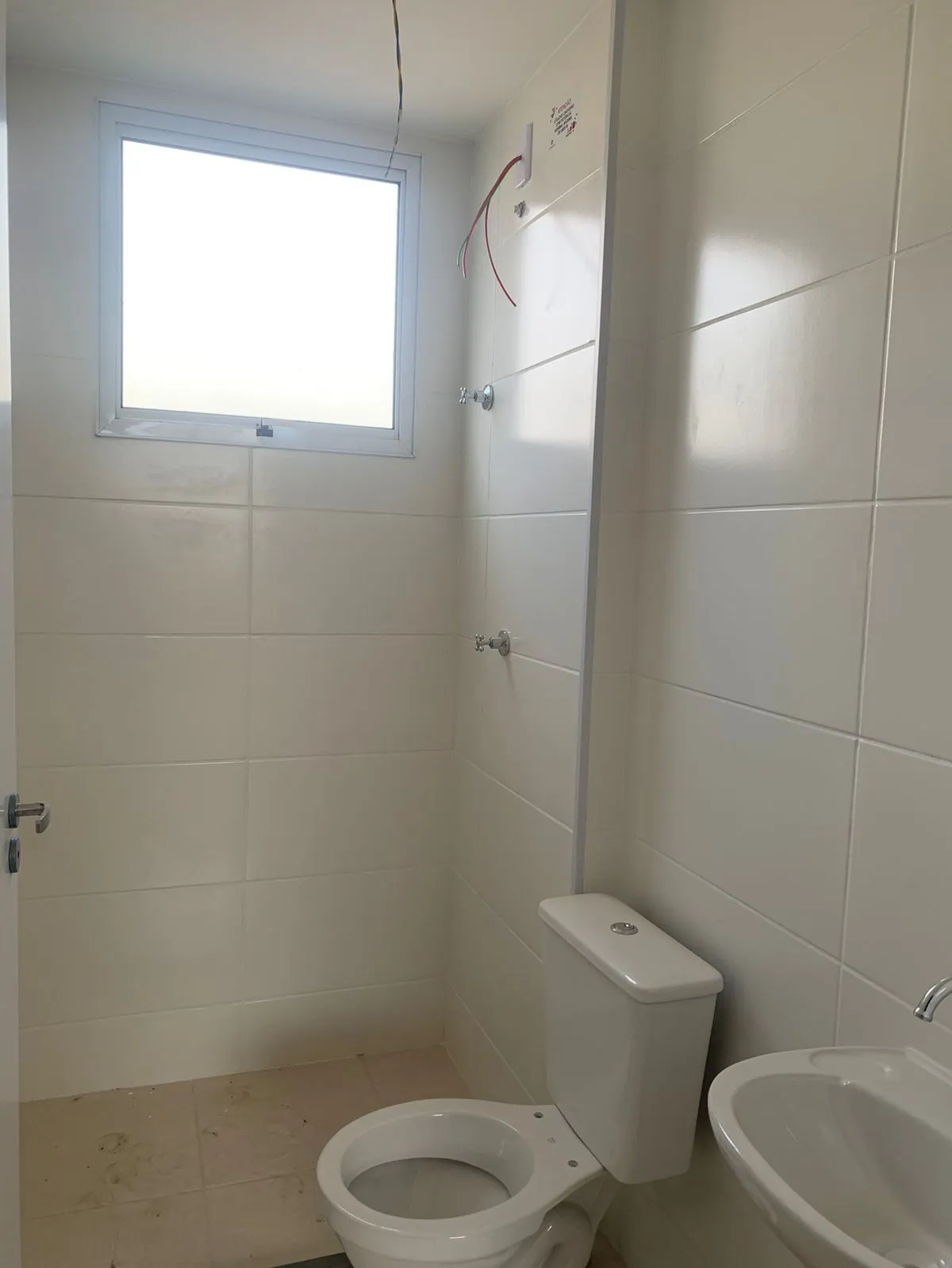 Imagem Apartamento à Venda no Condomínio Lar Toronto - Wanel Ville