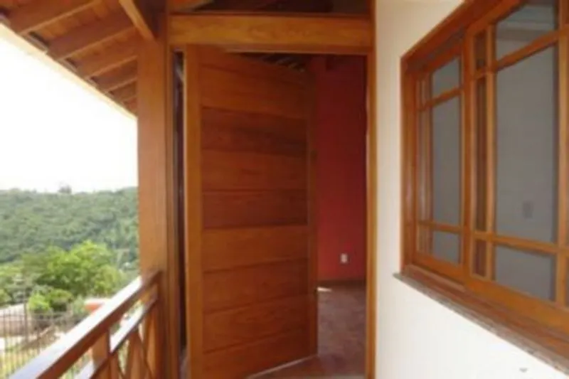 Imagem Casa para Venda - 270m², 3 dormitórios, sendo 1 suites, Vila Nova