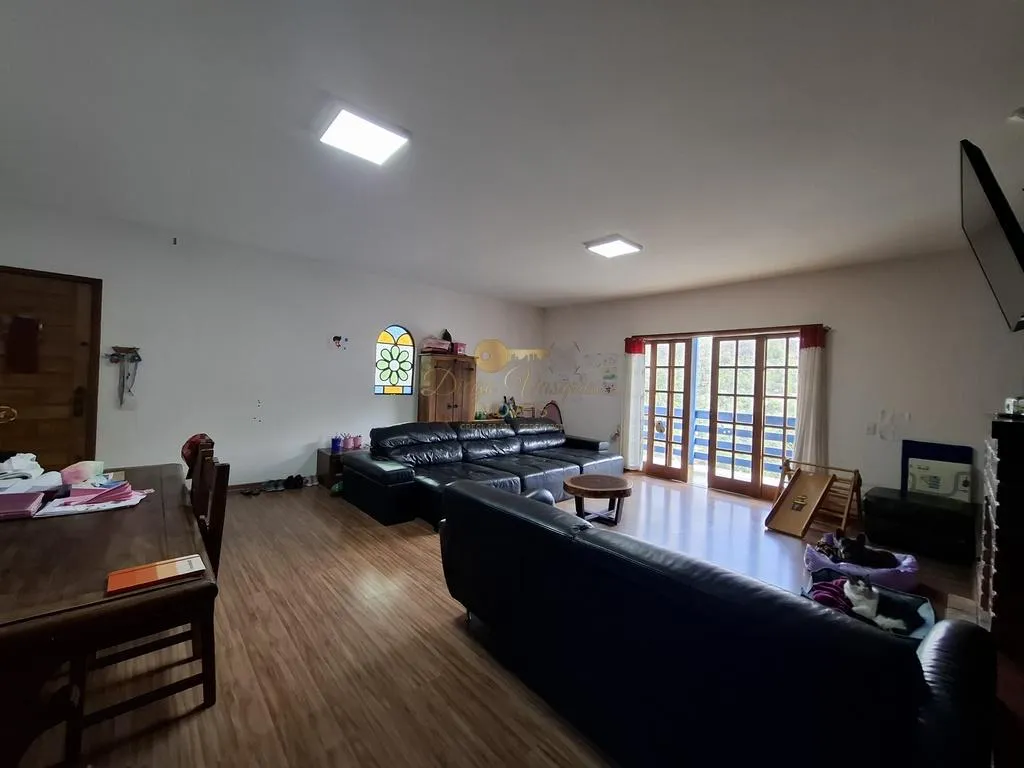 Imagem Casa para Venda em Teresópolis / RJ no bairro Cascata do Imbuí