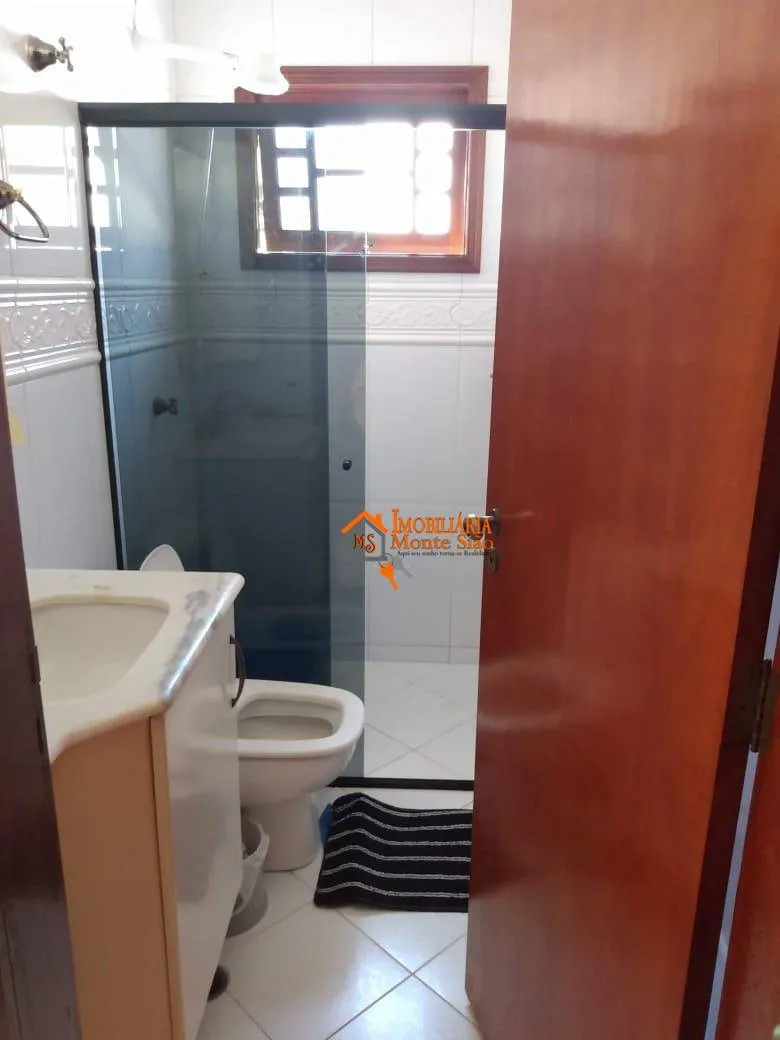 Imagem Sobrado com 3 dormitórios à venda, 279 m² por R$ 1.272.000,00 - Jardim Santa Mena - Guarulhos/SP