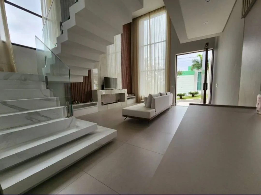 Imagem Lindo Sobrado Mobiliado no Cond. Villa Verona - 285m² com 3 Suítes