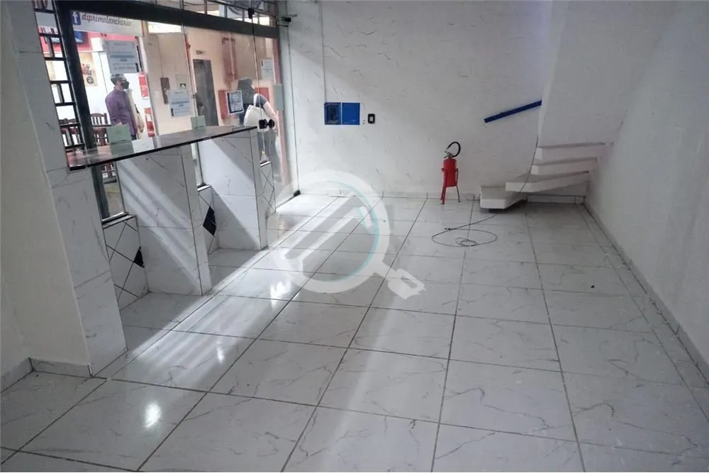 Imagem Excelente loja térrea no centro Histórico de Porto Alegre, valor abaixo de mercado, na galeria San...