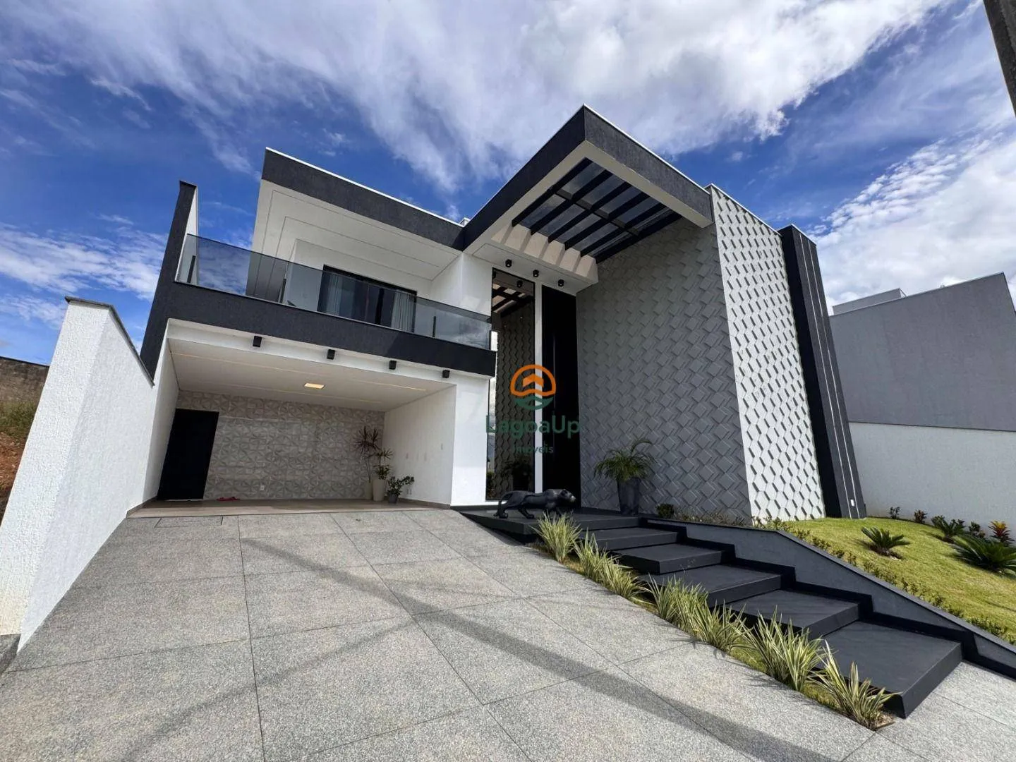 Imagem Casa com 4 dormitórios à venda, 260 m² por R$ 2.400.000,00 - Condomínio Golden Class - Lagoa Santa/MG