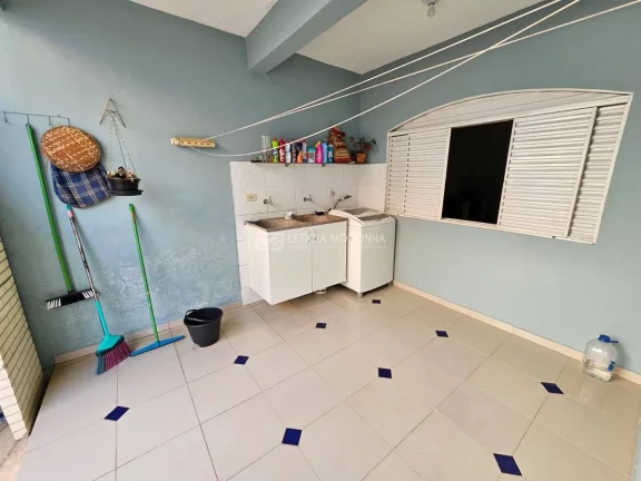 Imagem Casa à Venda