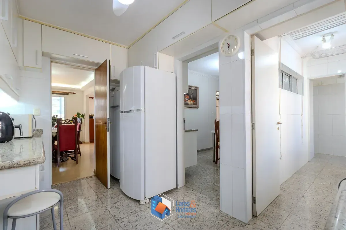Imagem Apartamento para venda em Campo Belo com 4 quartos, sendo 3 suítes, 172m²