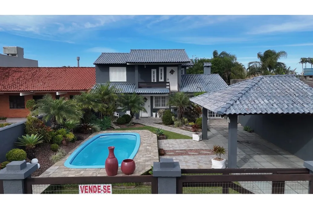 Foto do imóvel Casa à venda em Xangri-Lá, Centro, com 5 quartos, 224,44m2 em Rio Comandaí