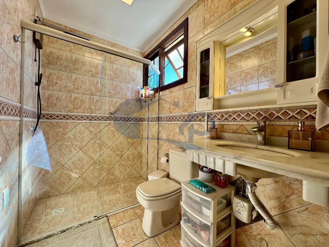 Imagem Casa a venda com 4 dormitorios na Guarita em Torres/RS