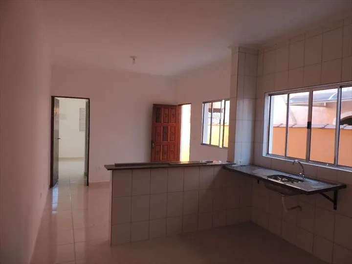 Imagem Casa com 2 Quartos à Venda, 75 m² em Itanhaém