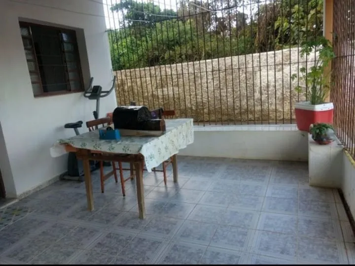 Imagem Chácara à venda 2 Quartos, 1 Suite, 2 Vagas, 530M², Parque Shangrilá, Pindamonhangaba - SP