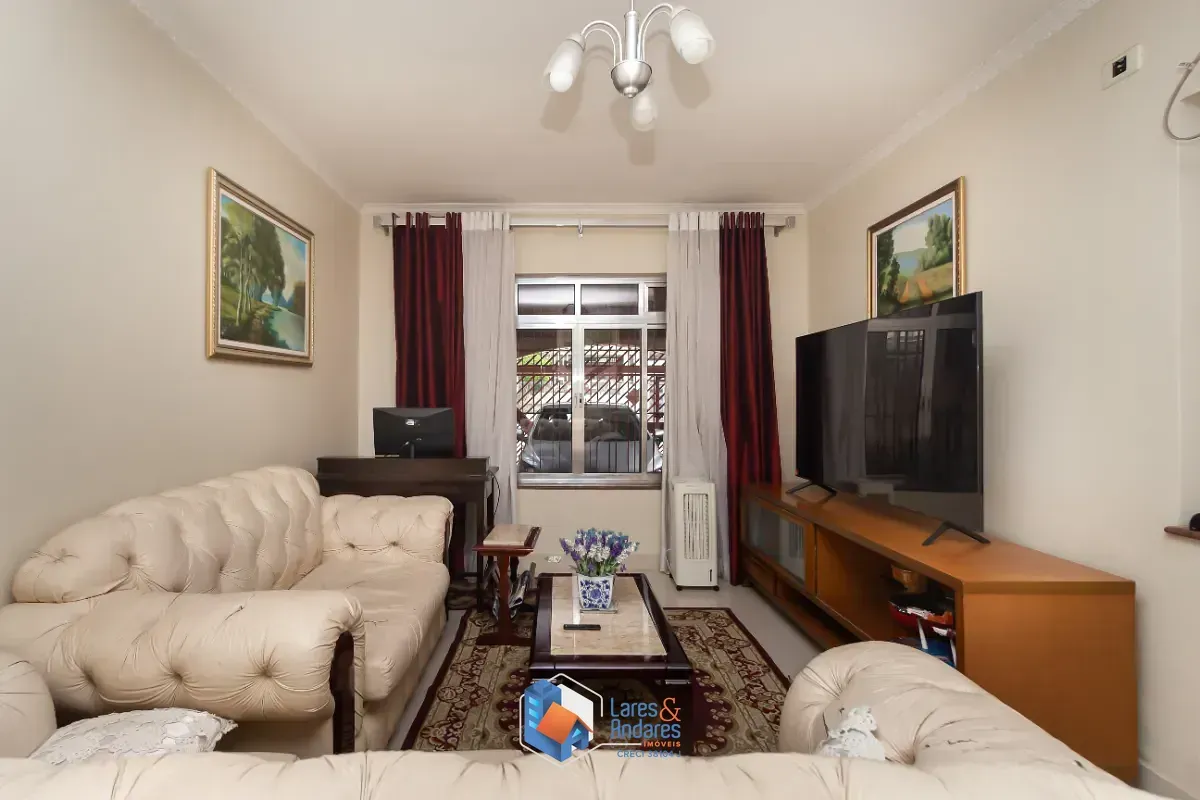 Imagem Casa para venda em Vila Marari com 3 quartos, sendo 1 suíte, 190m²