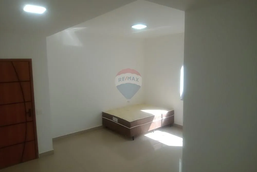 Imagem Casa com 3 quartos para venda em Pedra de Guaratiba