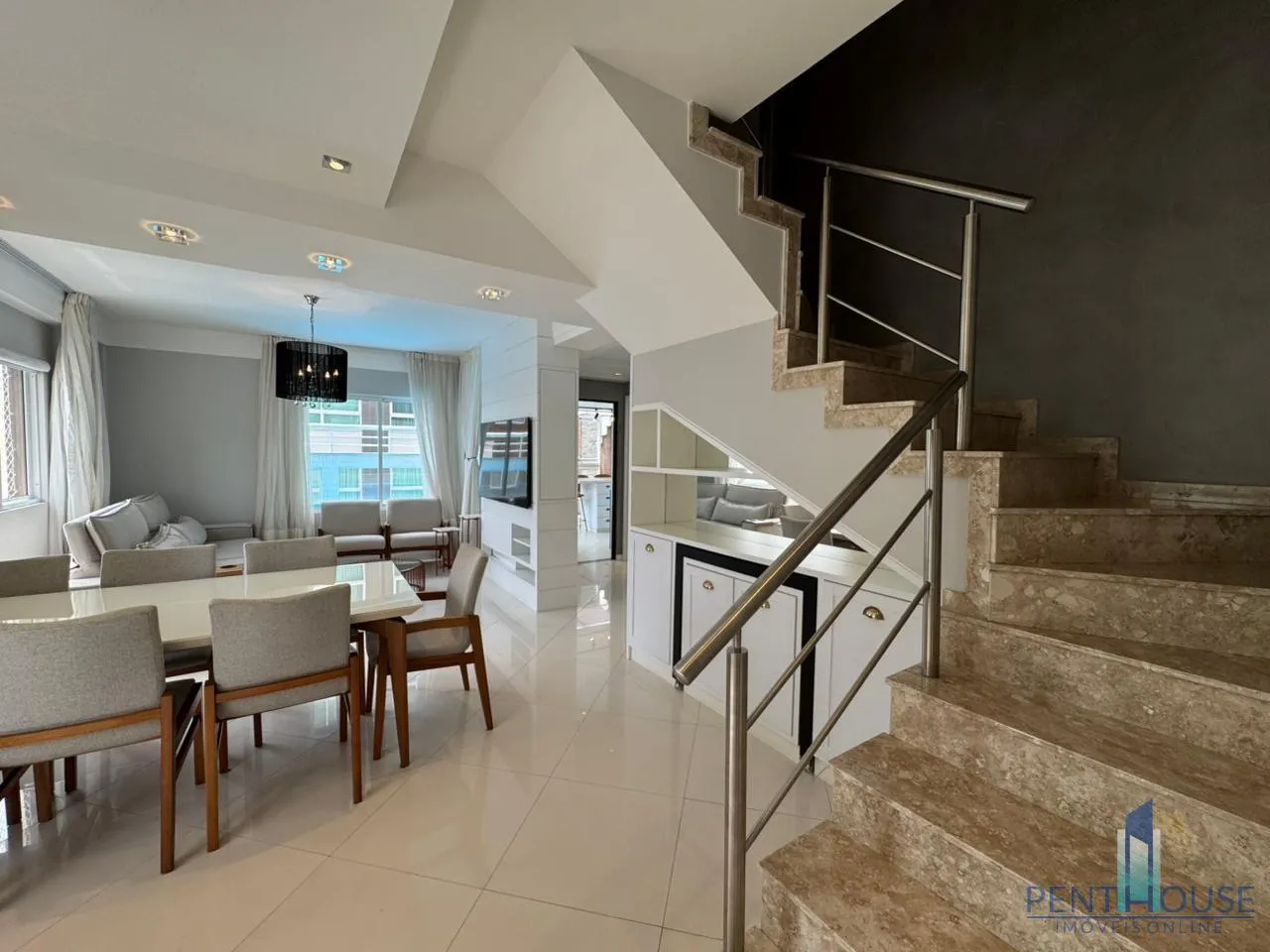 Imagem Cobertura Duplex para Venda em Balneário Camboriú, CENTRO, 3 dormitórios, 3 suítes, 4 banheiros, 5 vagas