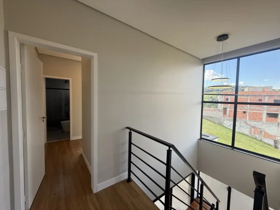 Imagem Casa à Venda, com 4 Vagas e Salão de Lazer