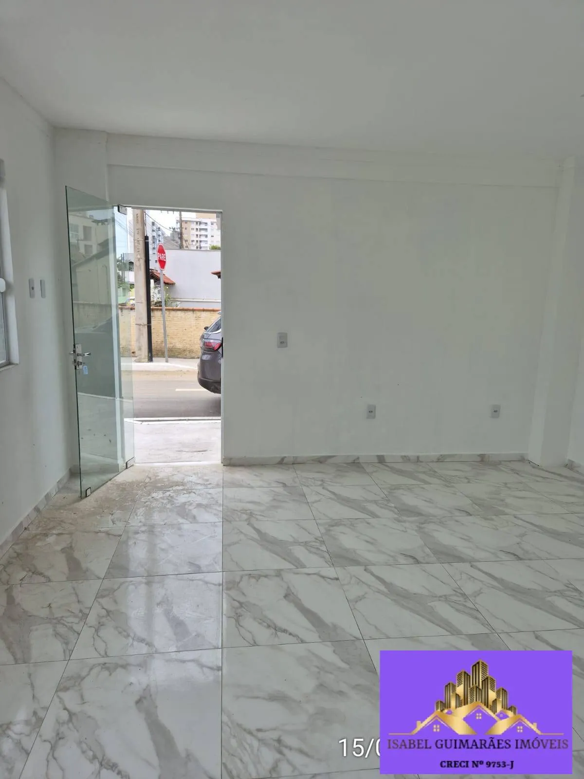 Imagem Alugo Sala Comercial Próxima da Avenida Principal, no Gravatá de Navegantes