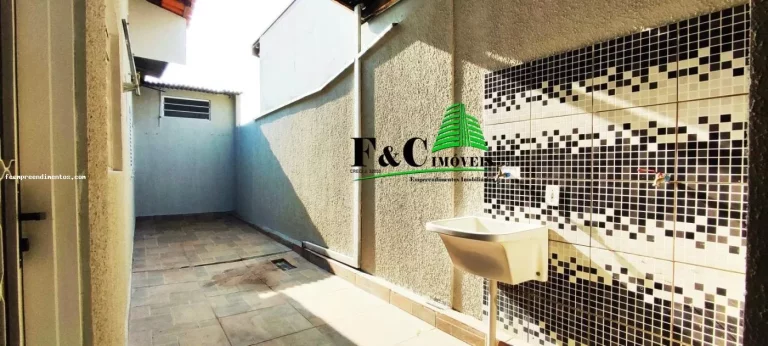 Imagem Casa para Venda em Limeira, Jardim Residencial Regina Bastelli, 2 dormitórios, 1 suíte, 1 banheiro, 2 vagas