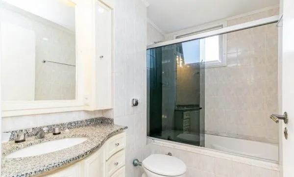 Imagem Apartamento no Passo D'areia de 2 dormitórios e 2 vagas DESOCUPADO
