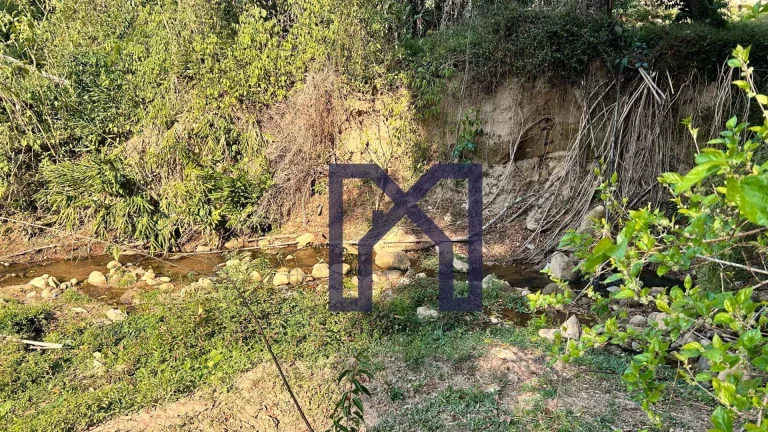 Imagem Chácara com 5 dormitórios à venda, 10000 m² por R$ 750.000,00 - São Pedro - Itajubá/MG