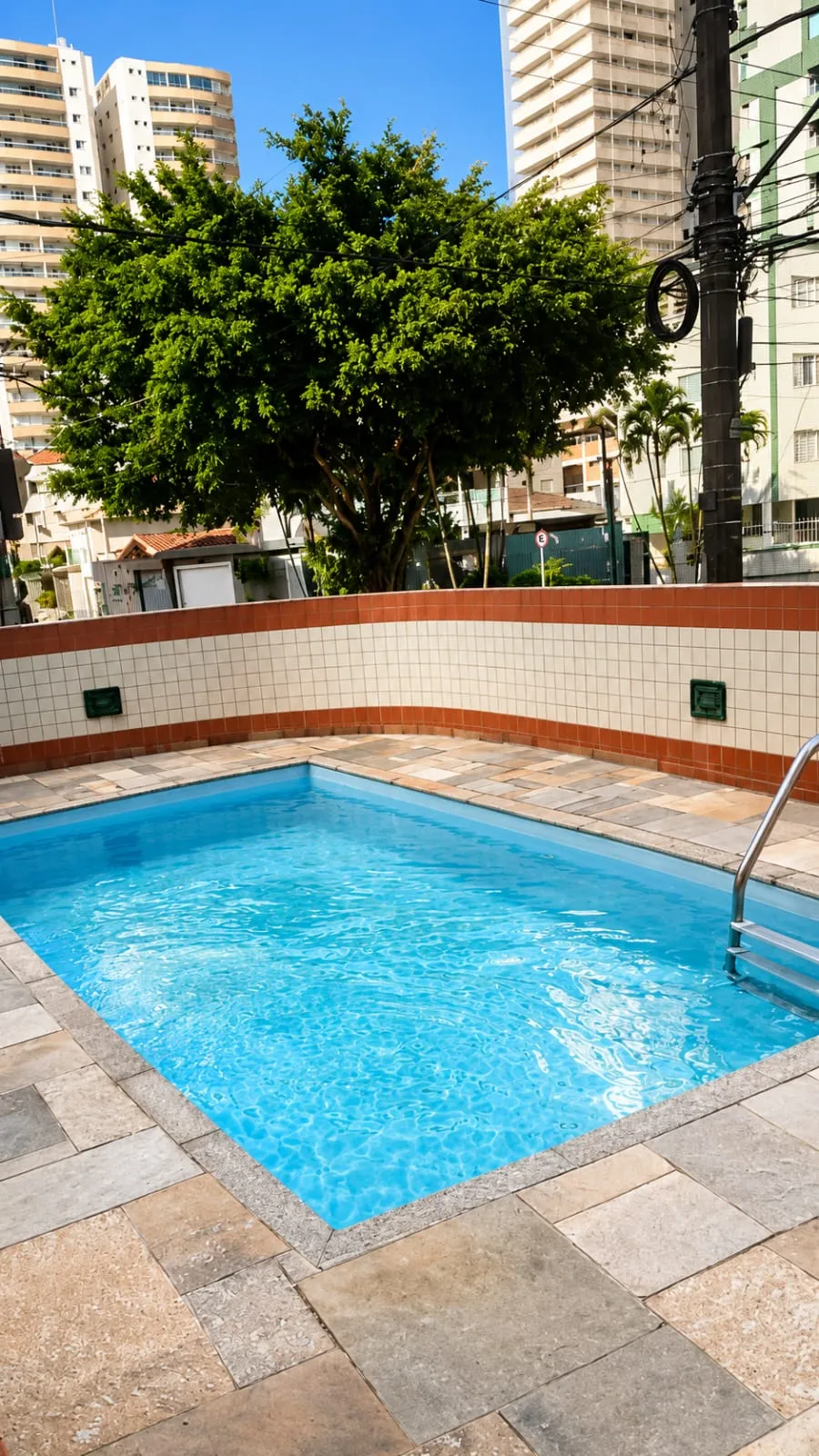 Imagem Moderno Apartamento na Praia Grande - TUPI