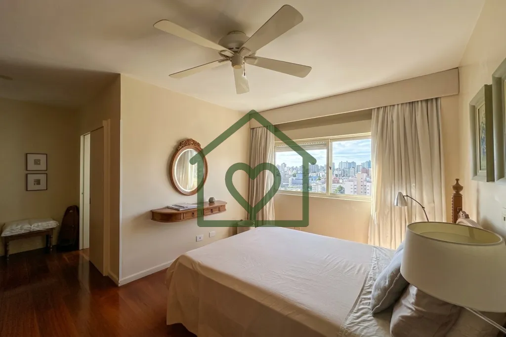 Imagem MORARE Vende ótimo apartamento de 3 dormitórios sendo 1 suíte, com vista, no Bairro Mont Serrat, ...