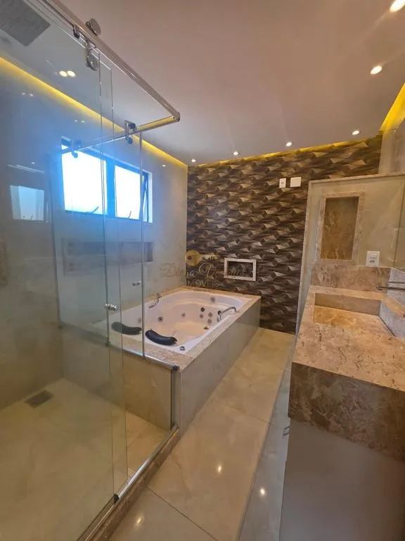 Imagem Casa em Condomínio para Venda em Teresópolis / RJ no bairro Cascata do Imbuí
