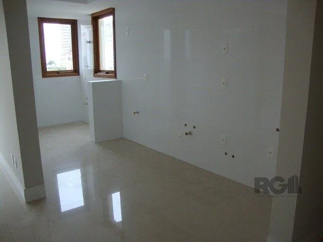 Imagem Excelente cobertura com 4 vagas no Centro de Novo Hamburgo