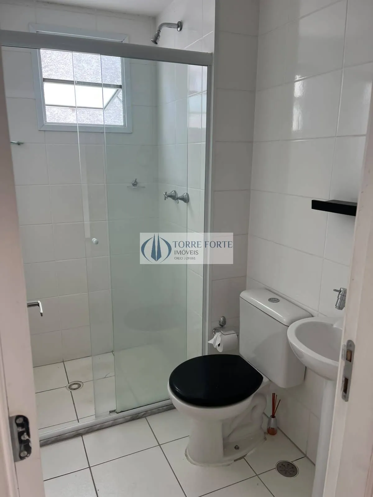 Imagem Apartamento com 2 dormitorios 1 vaga de garagem no Jardim Ibitirama.
