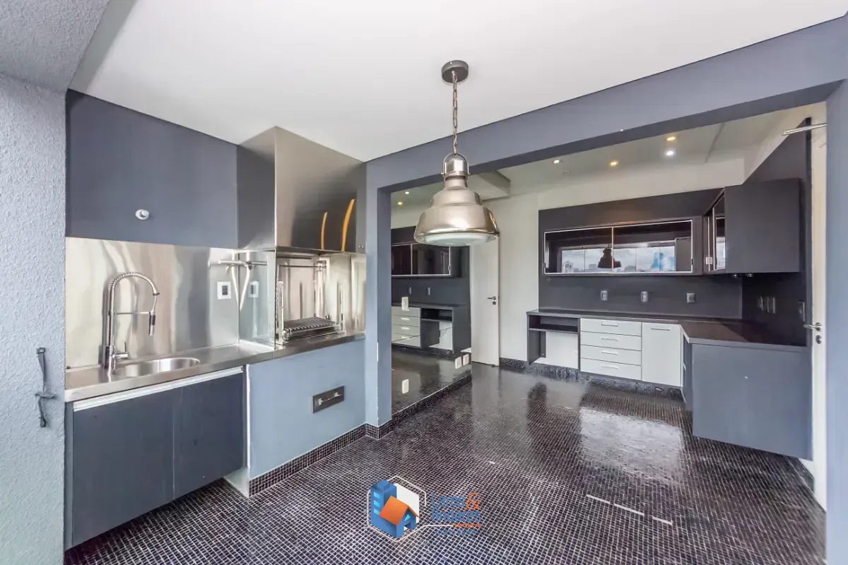 Imagem Apartamento para venda em Vila Uberabinha com 4 quartos, sendo 3 suítes, 233m²