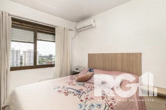 Imagem Apartamento 3 Dormitórios com Suíte, Lareira e 2 Vagas