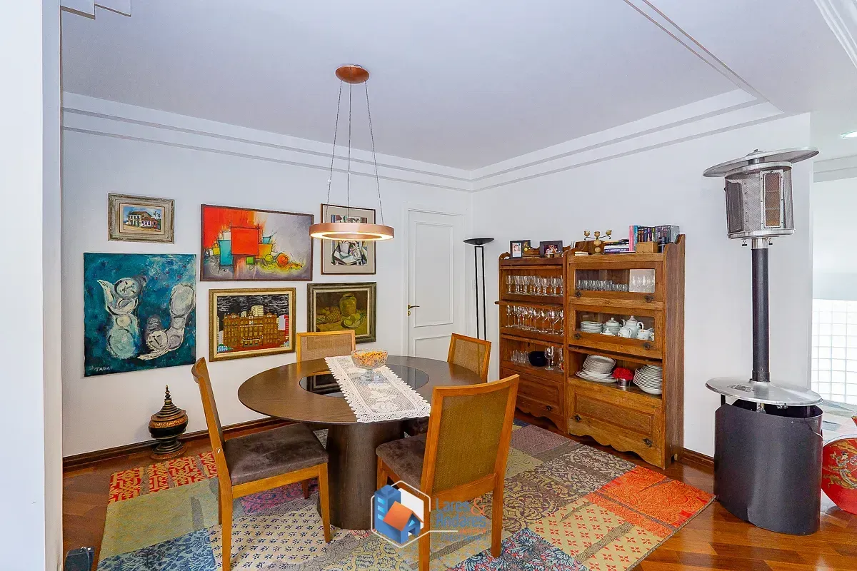 Imagem Casa em condomínio para venda em Planalto Paulista com 4 quartos, sendo 4 suítes, 390m²